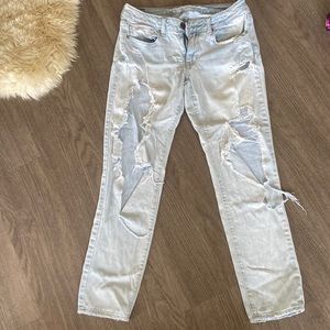 American Eagle distressed Jeans